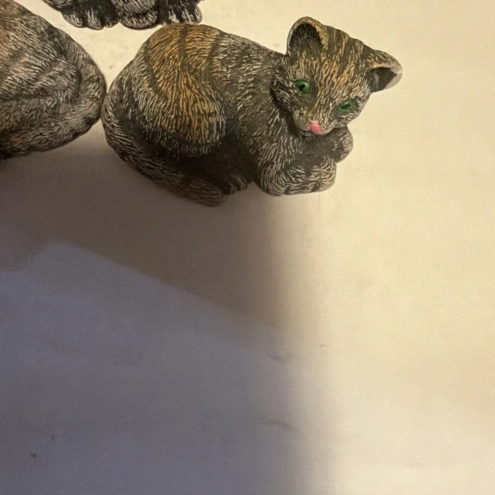 Three PIece Tabby Cat Kitten Figures Green Eyed 2.5